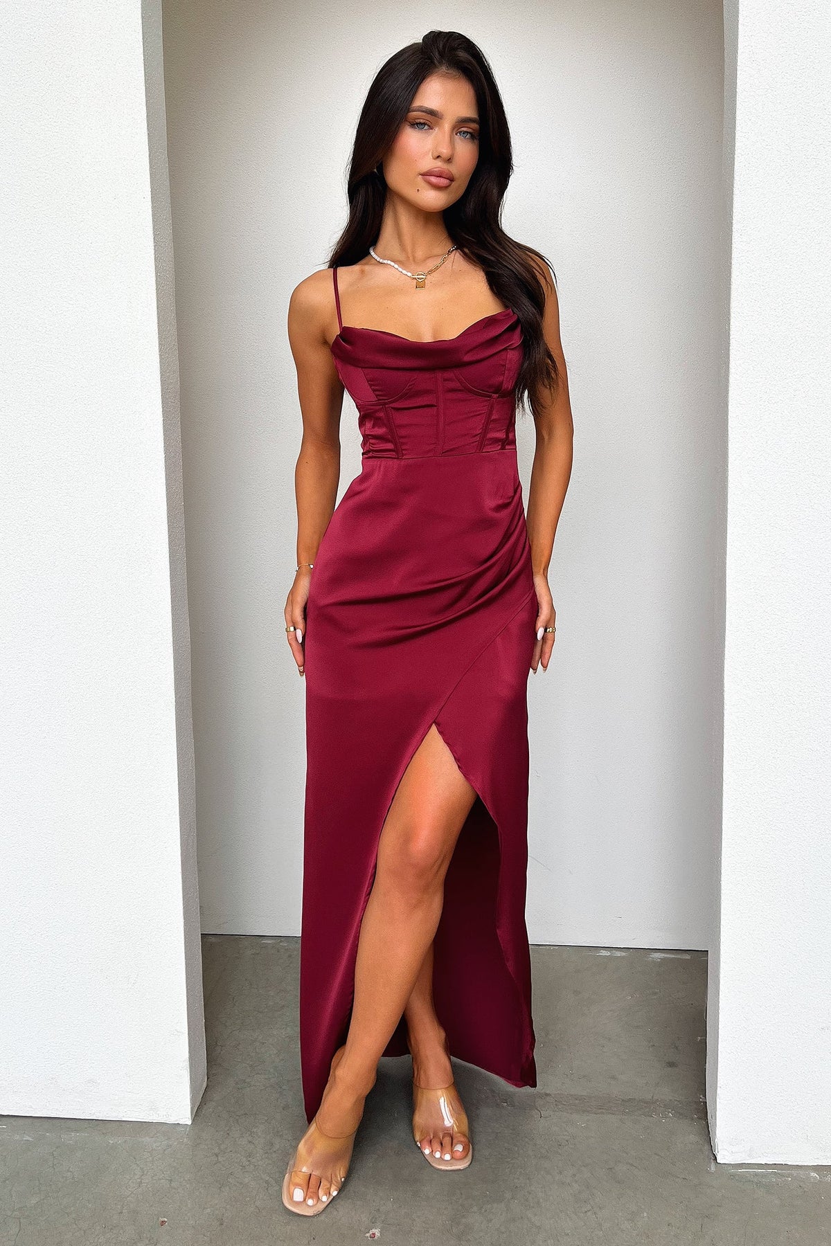Aiana Satin Maxi Dress - Burdeos