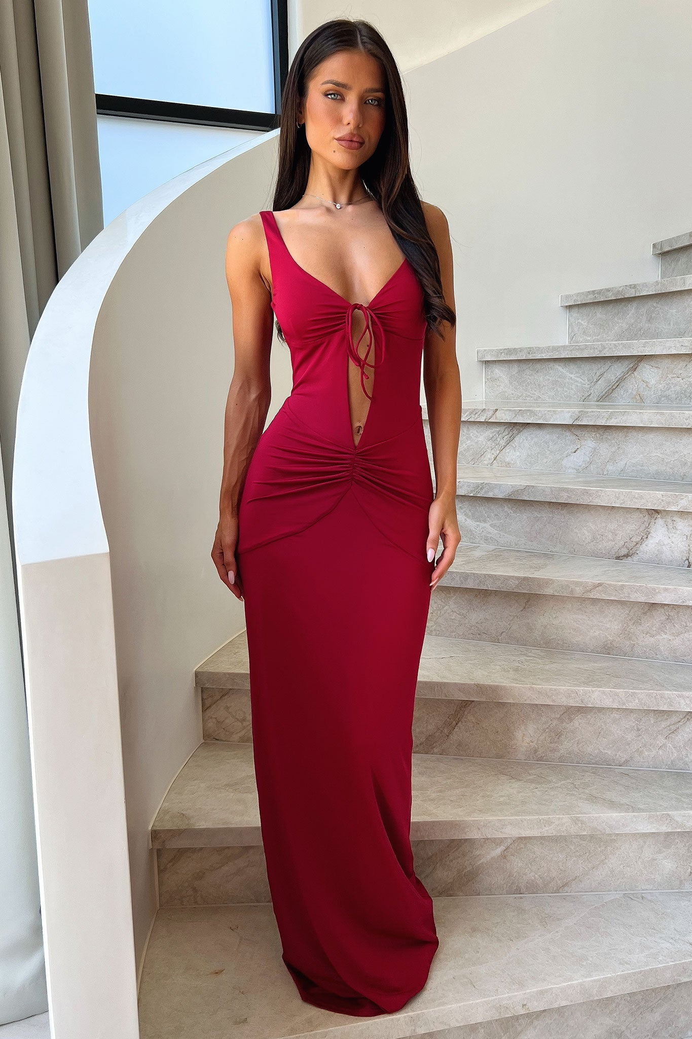 Lilo Keyhole Backless Maxi Dress - Burdeos
